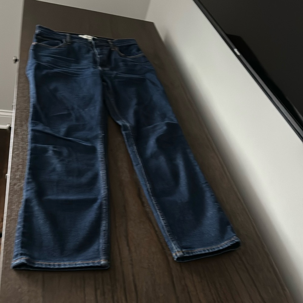 Abercrombie the ankle straight ultra high rise size 4